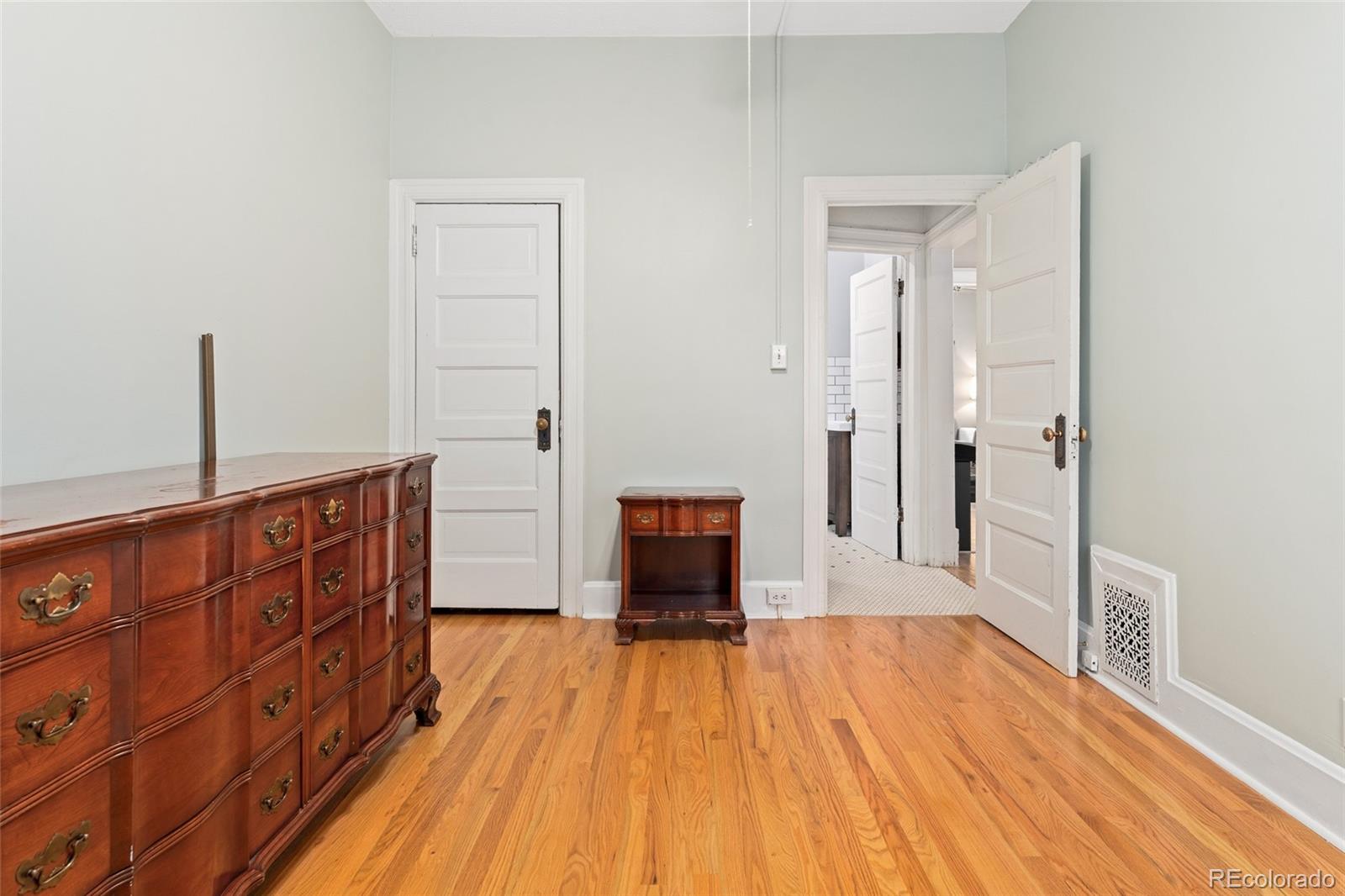 MLS Image #21 for 2253 n williams street,denver, Colorado