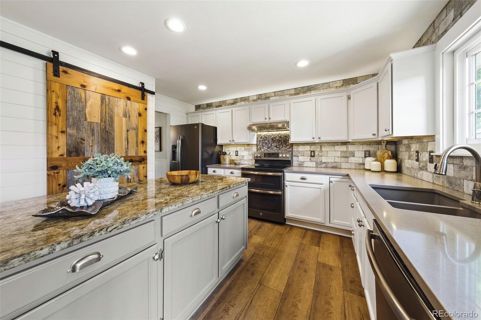 MLS Image #4 for 2011  sundrop trail,highlands ranch, Colorado