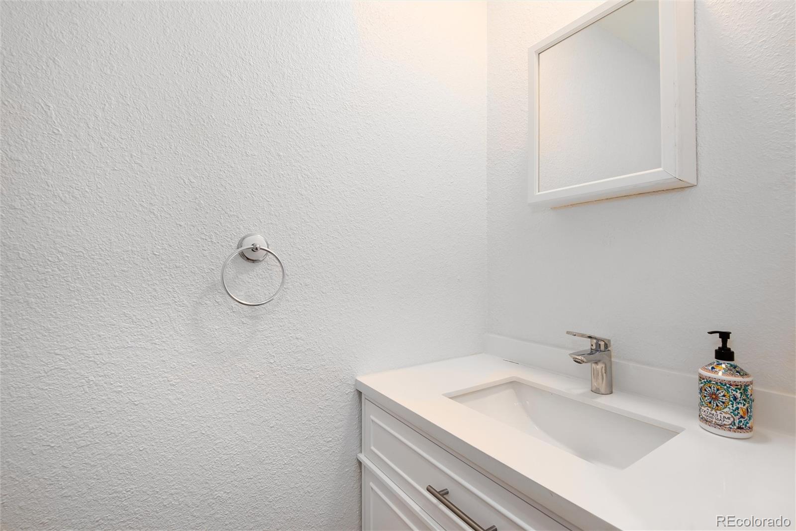 MLS Image #16 for 8666 e easter avenue,centennial, Colorado