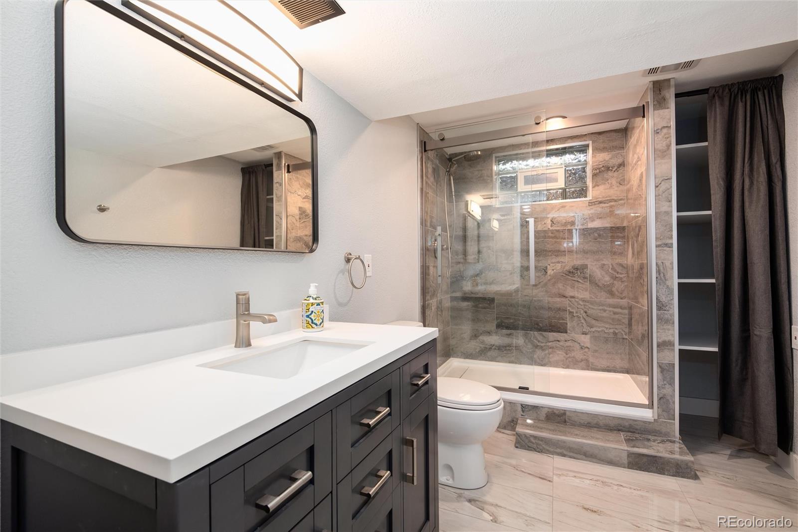 MLS Image #26 for 8666 e easter avenue,centennial, Colorado
