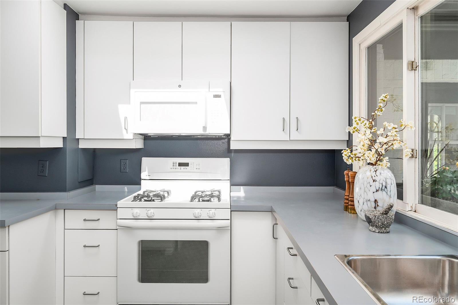 MLS Image #11 for 7121 e arkansas avenue,denver, Colorado