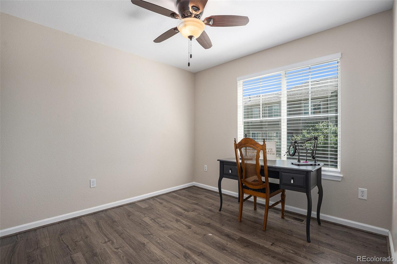 MLS Image #10 for 22002 e irish drive ,aurora, Colorado