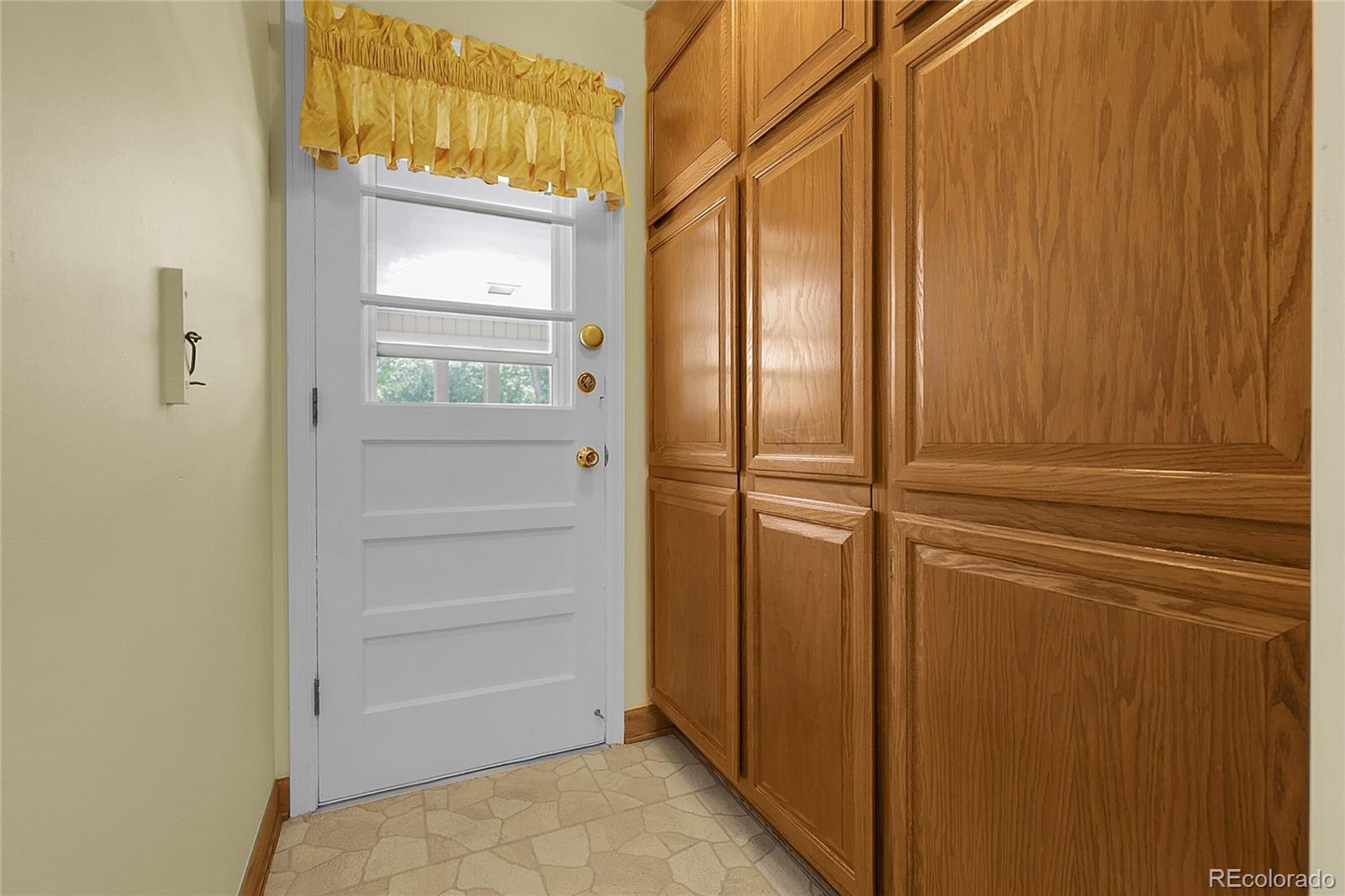 MLS Image #14 for 1091 e pinewood avenue,centennial, Colorado