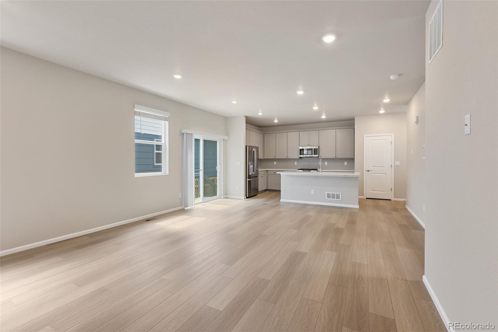 MLS Image #10 for 21011 e 63rd drive,aurora, Colorado