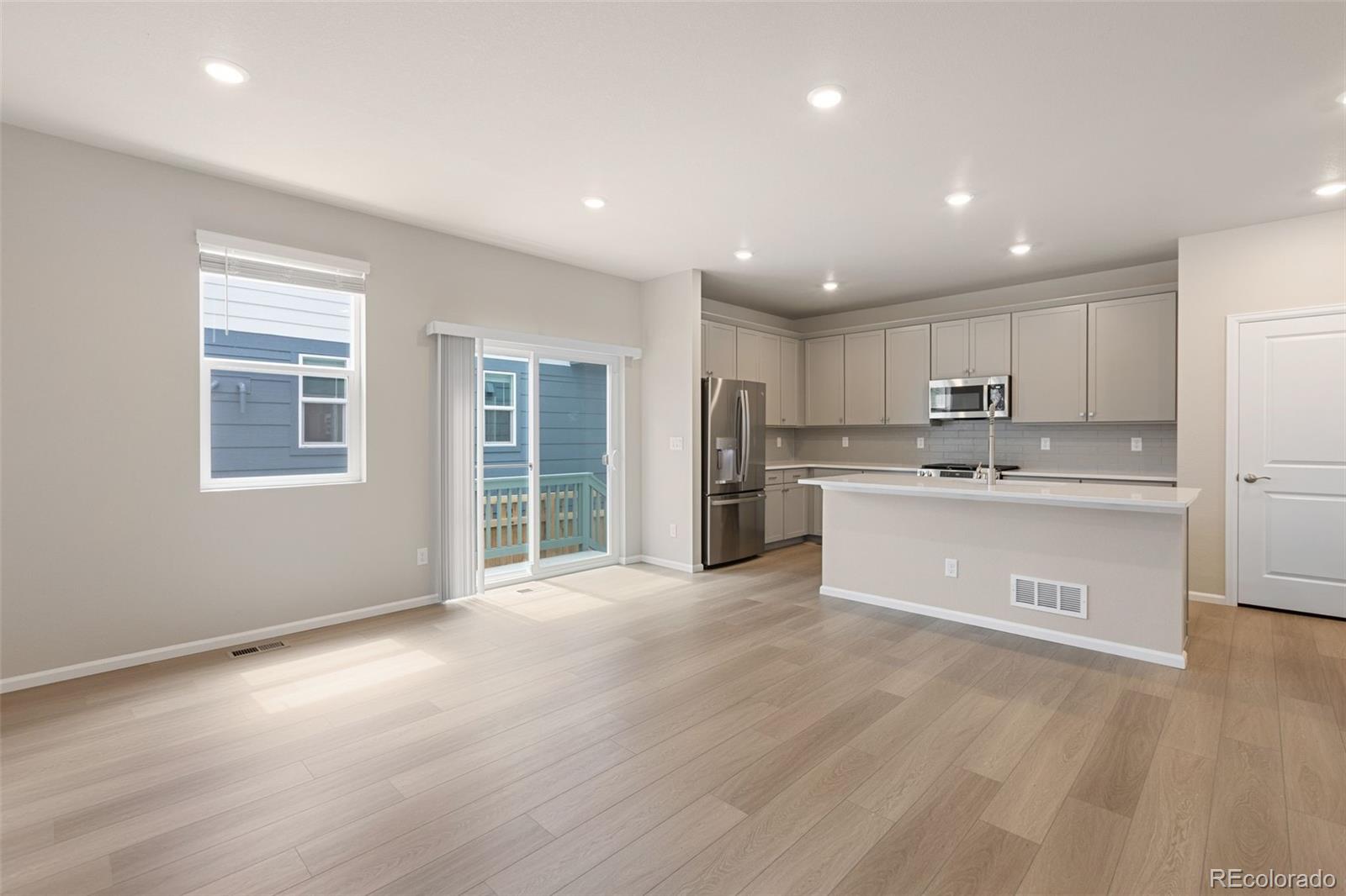 MLS Image #11 for 21011 e 63rd drive,aurora, Colorado
