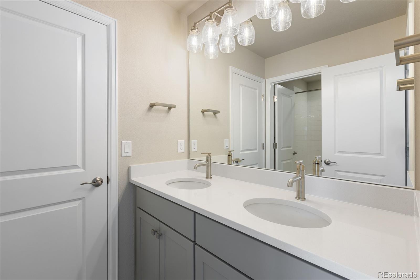 MLS Image #25 for 21011 e 63rd drive,aurora, Colorado
