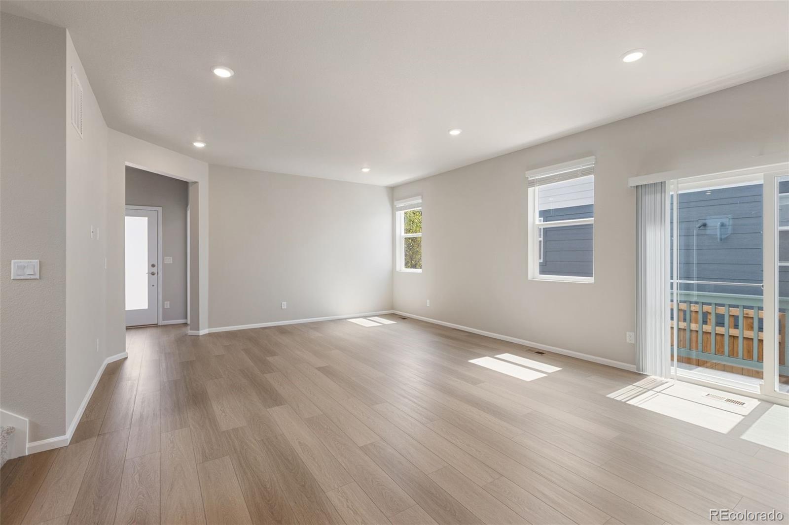 MLS Image #4 for 21011 e 63rd drive,aurora, Colorado