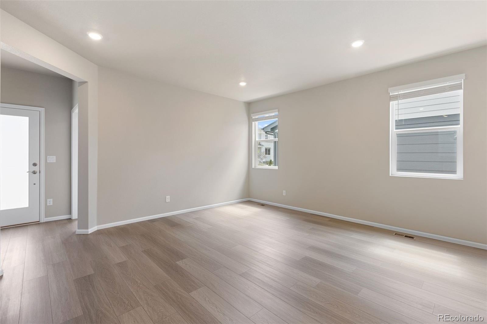 MLS Image #9 for 21011 e 63rd drive,aurora, Colorado
