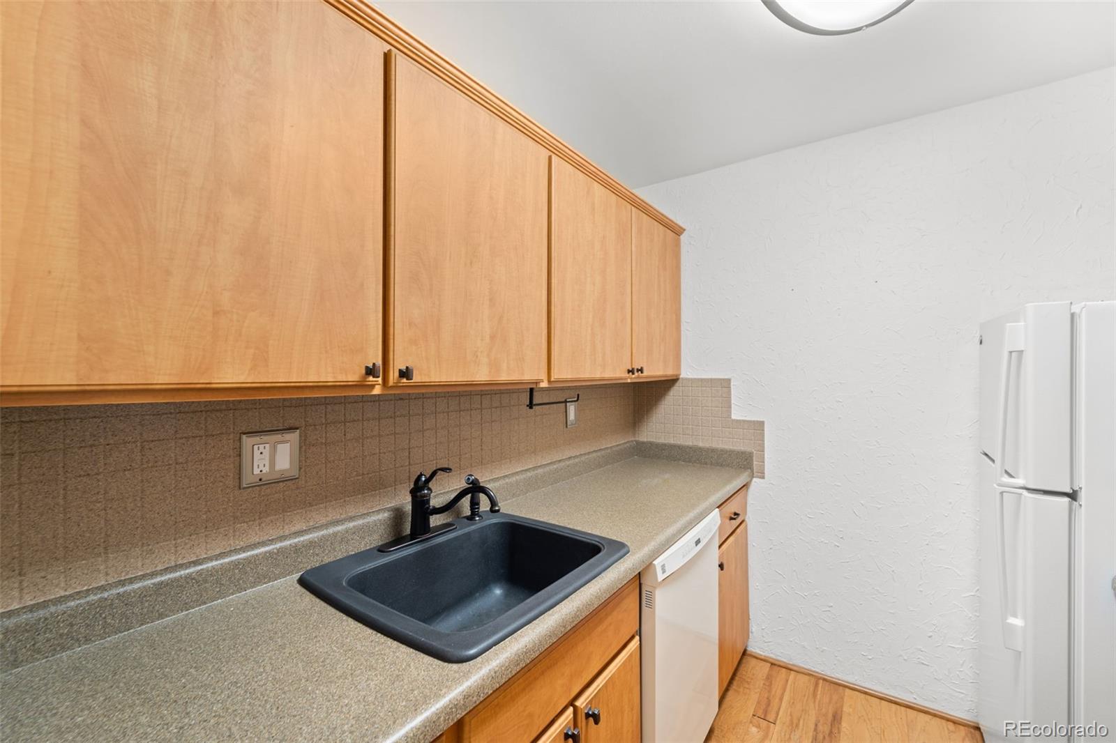 MLS Image #8 for 777  saturn drive 409,colorado springs, Colorado