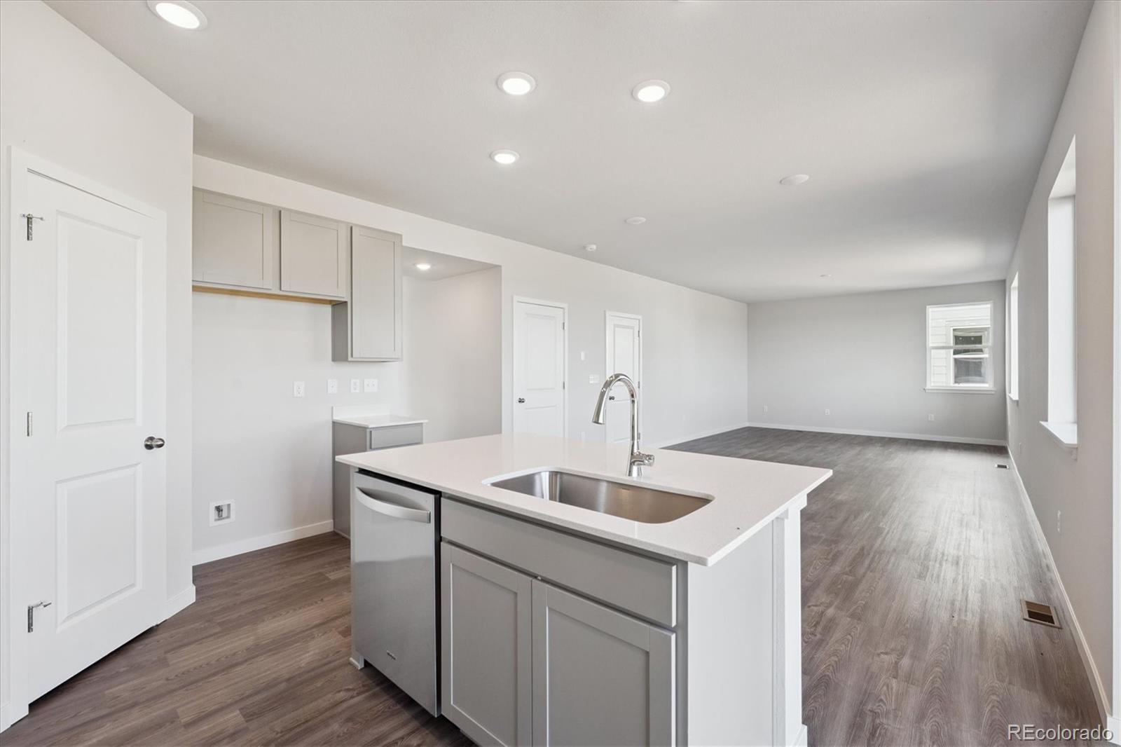 MLS Image #6 for 14434  ranch street,mead, Colorado