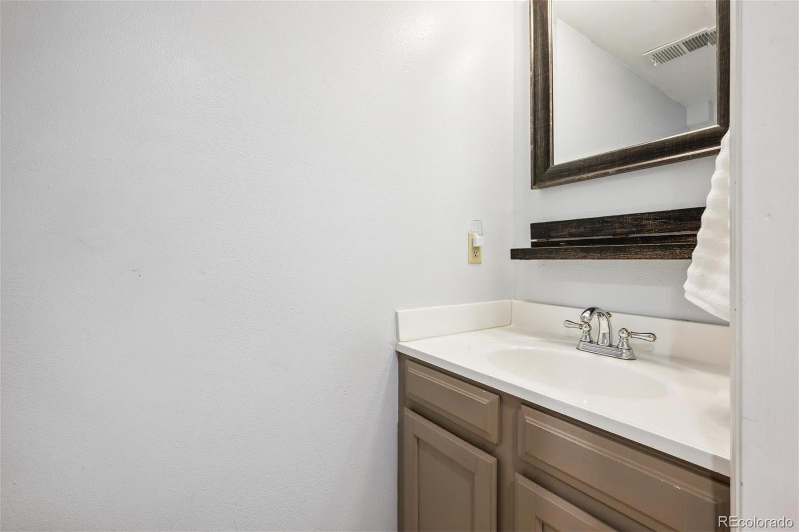 MLS Image #15 for 8268 w caley place,littleton, Colorado