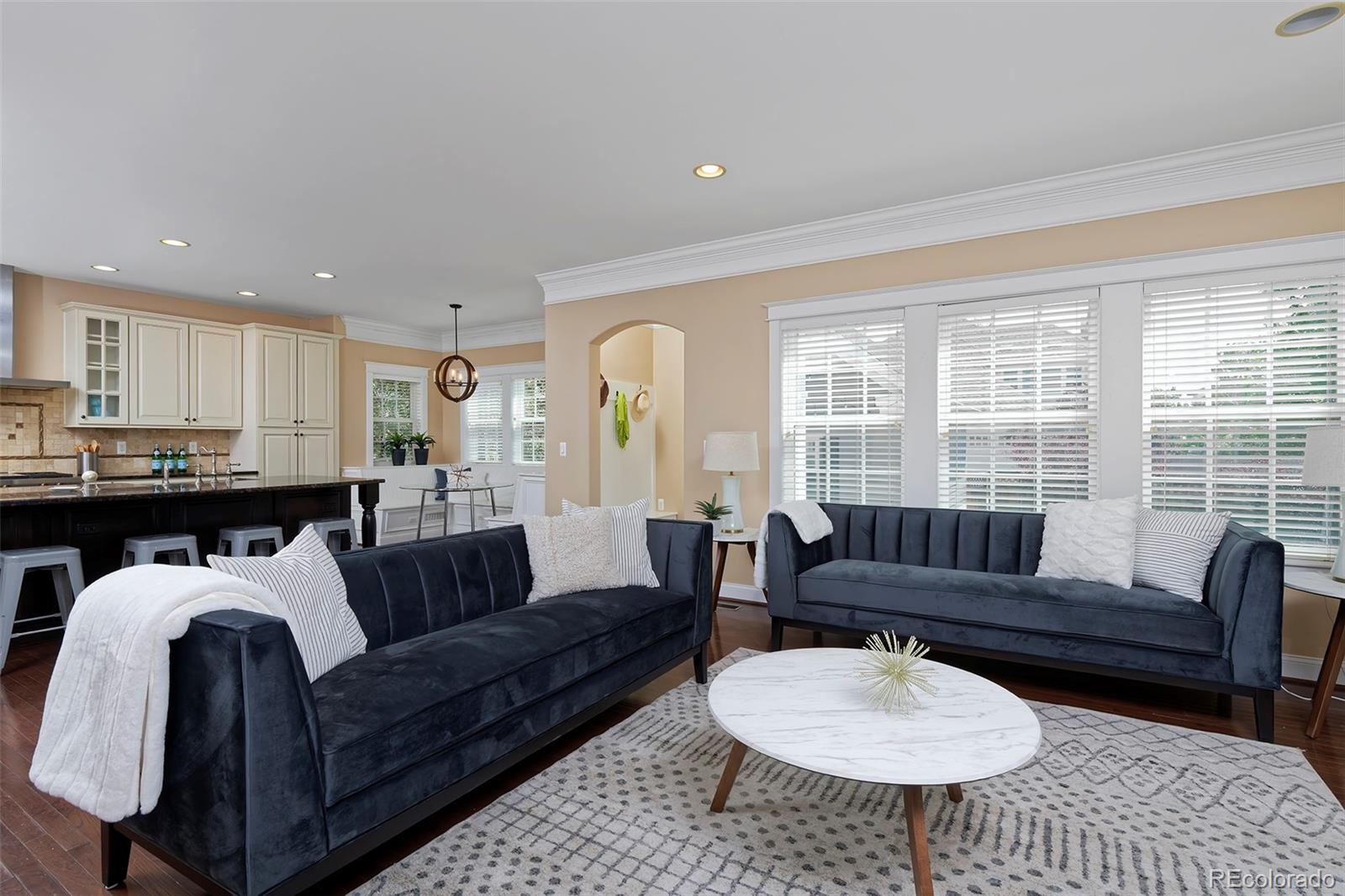 MLS Image #17 for 8171 e 33rd avenue,denver, Colorado