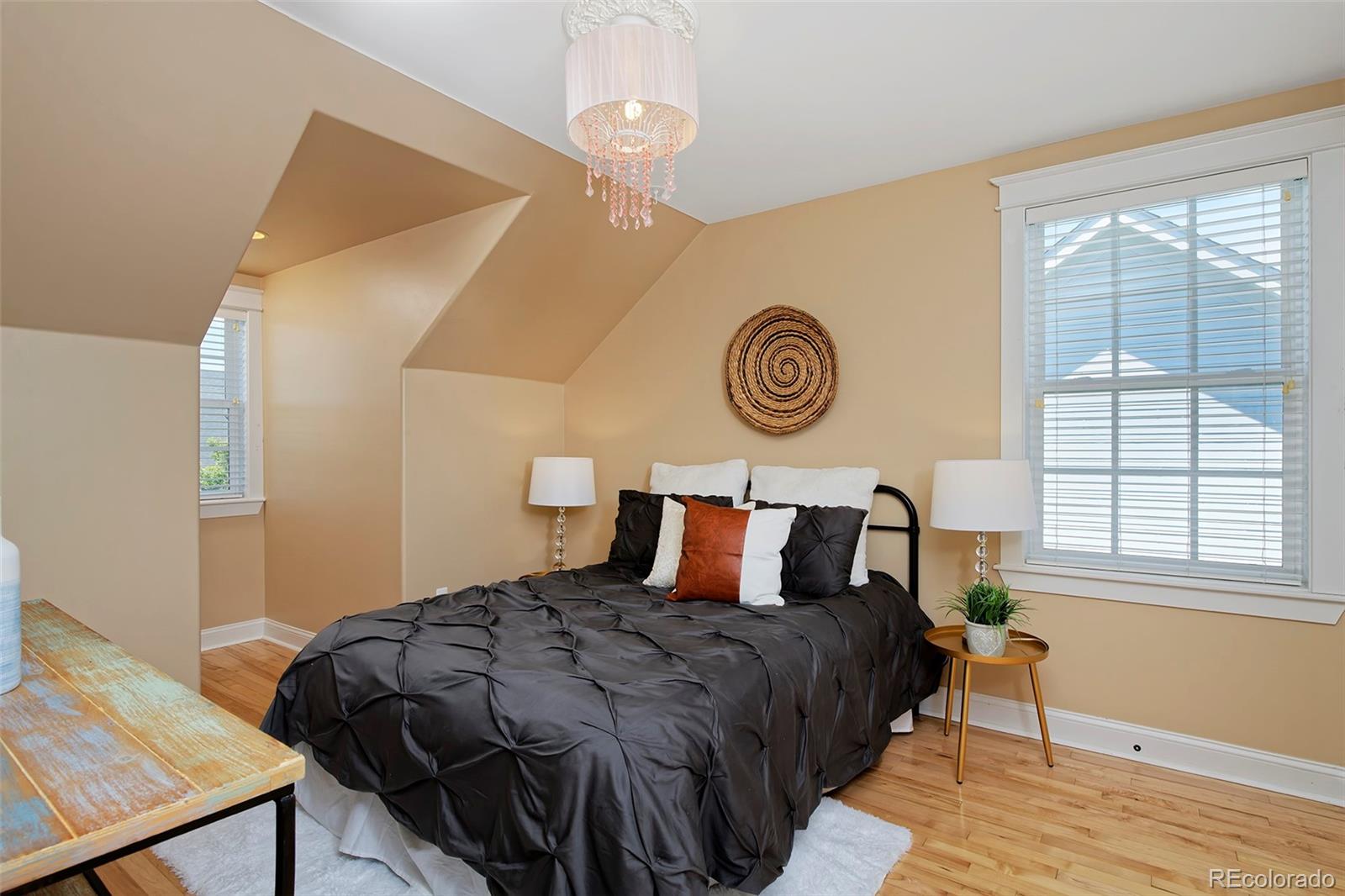 MLS Image #34 for 8171 e 33rd avenue,denver, Colorado