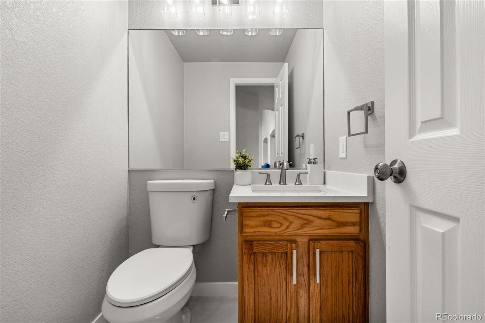 MLS Image #11 for 11383  oakland drive,commerce city, Colorado