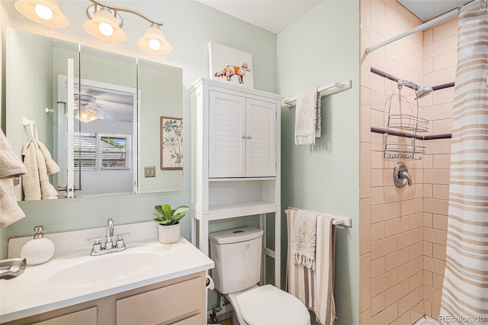 MLS Image #13 for 64  nome way a,aurora, Colorado