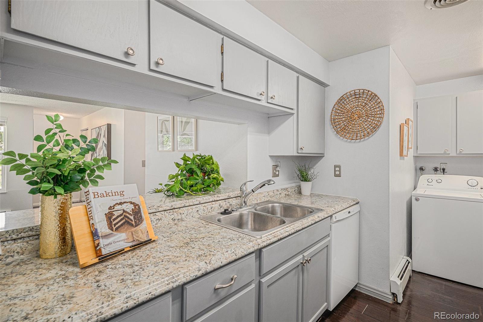 MLS Image #7 for 64  nome way a,aurora, Colorado