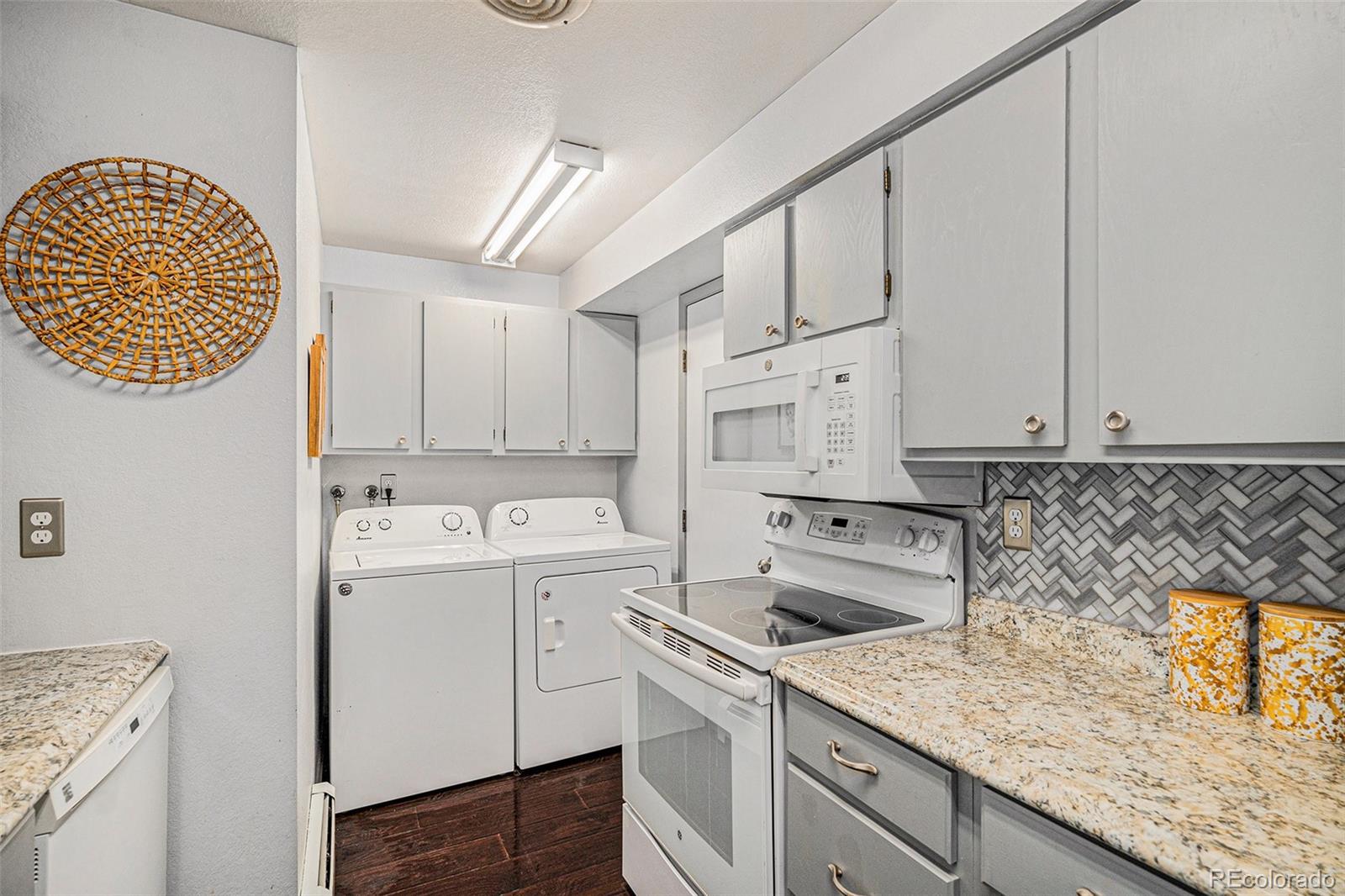 MLS Image #9 for 64  nome way a,aurora, Colorado