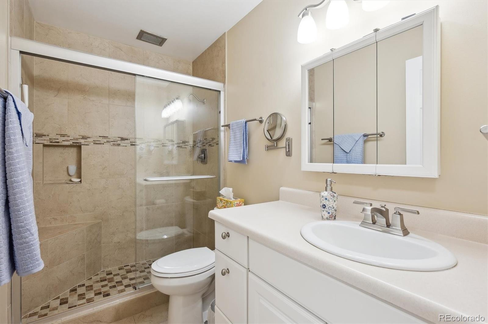 MLS Image #20 for 9625 e center avenue,denver, Colorado