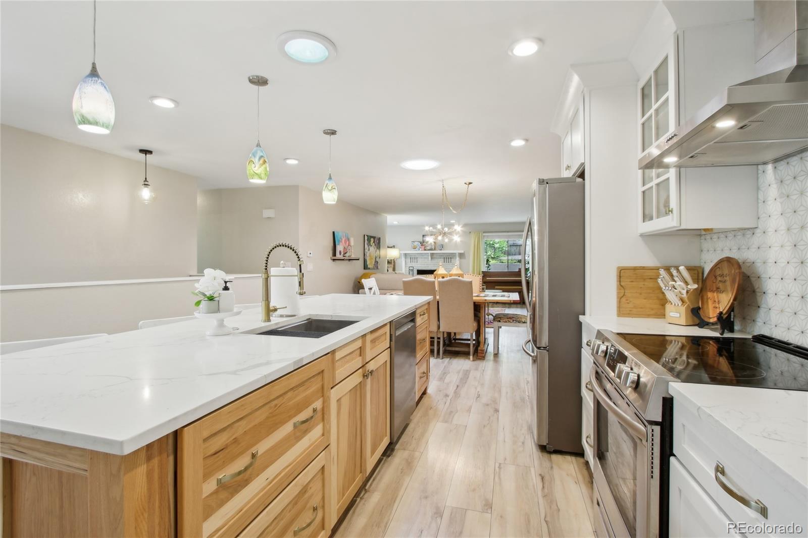 MLS Image #5 for 912  oakwood drive,castle rock, Colorado