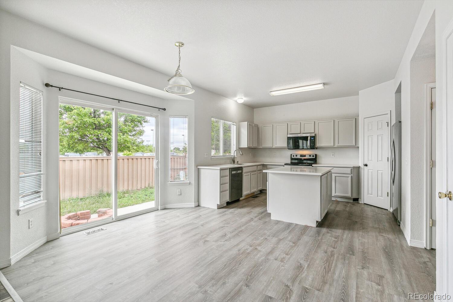 MLS Image #13 for 15762  olmsted place,denver, Colorado