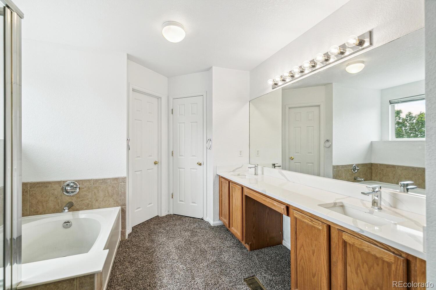 MLS Image #23 for 15762  olmsted place,denver, Colorado
