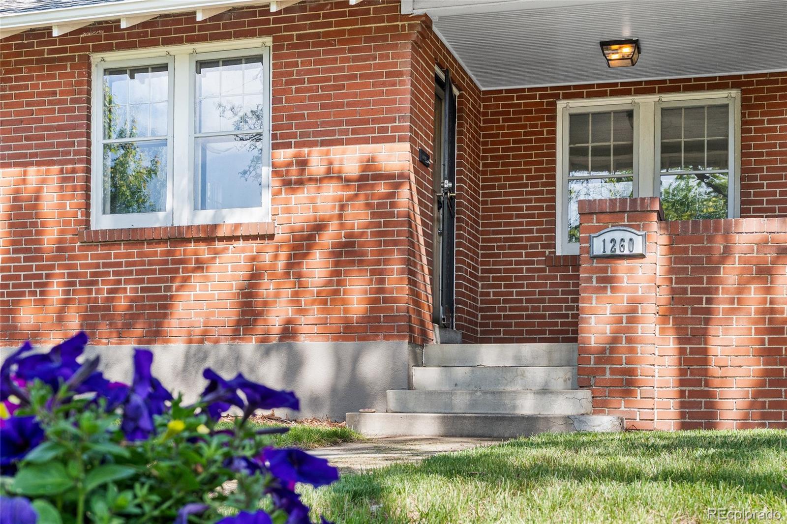 MLS Image #2 for 1260 s emerson street,denver, Colorado