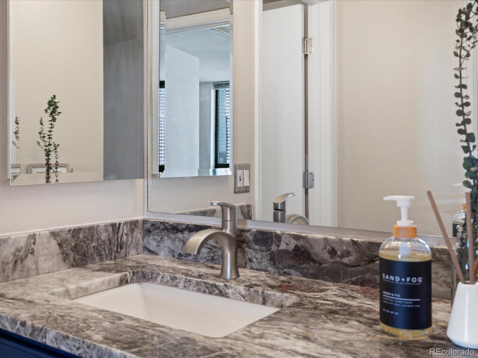 MLS Image #21 for 1020  15th street 24h,denver, Colorado