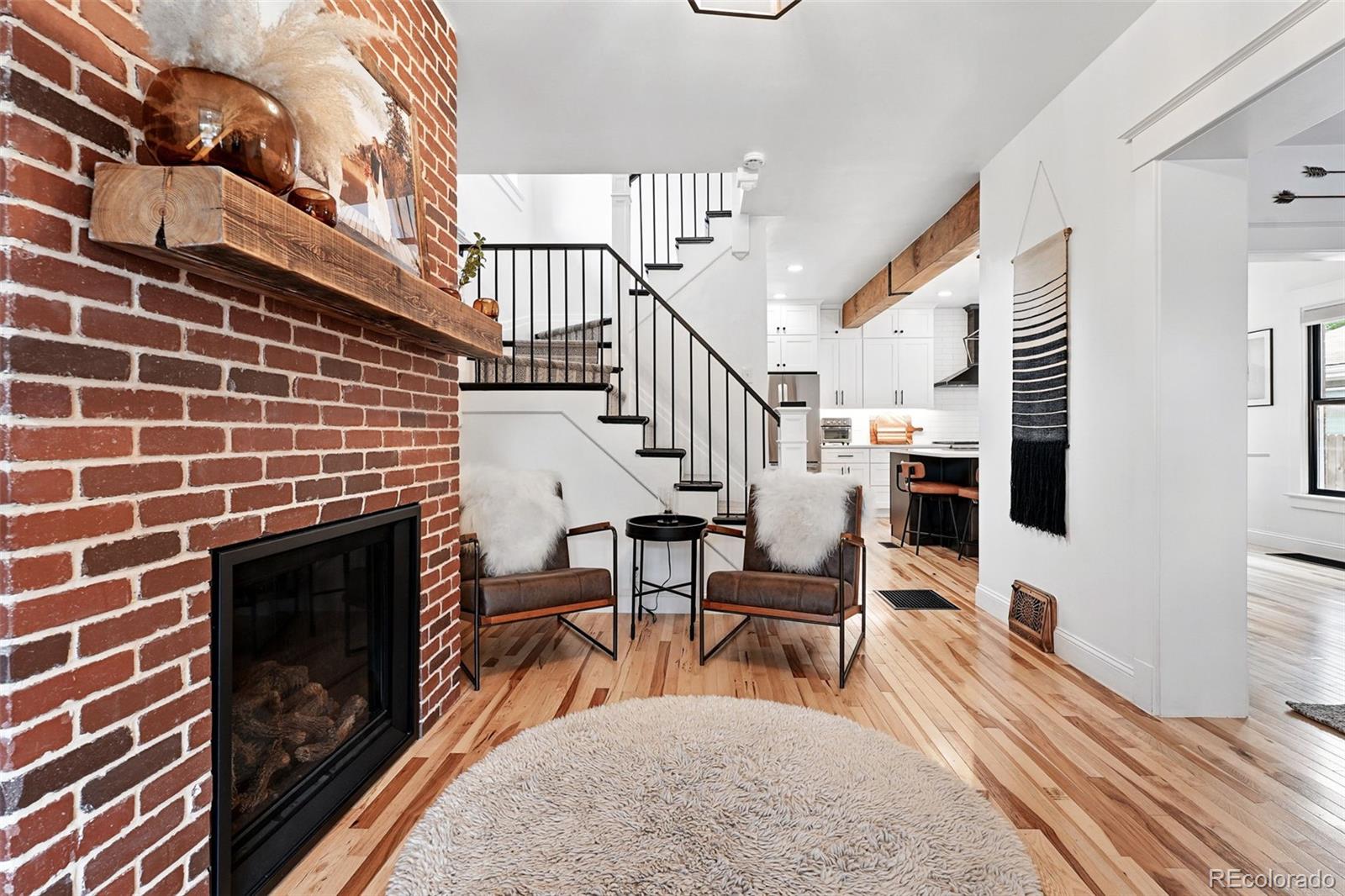 MLS Image #11 for 3008 n york street,denver, Colorado