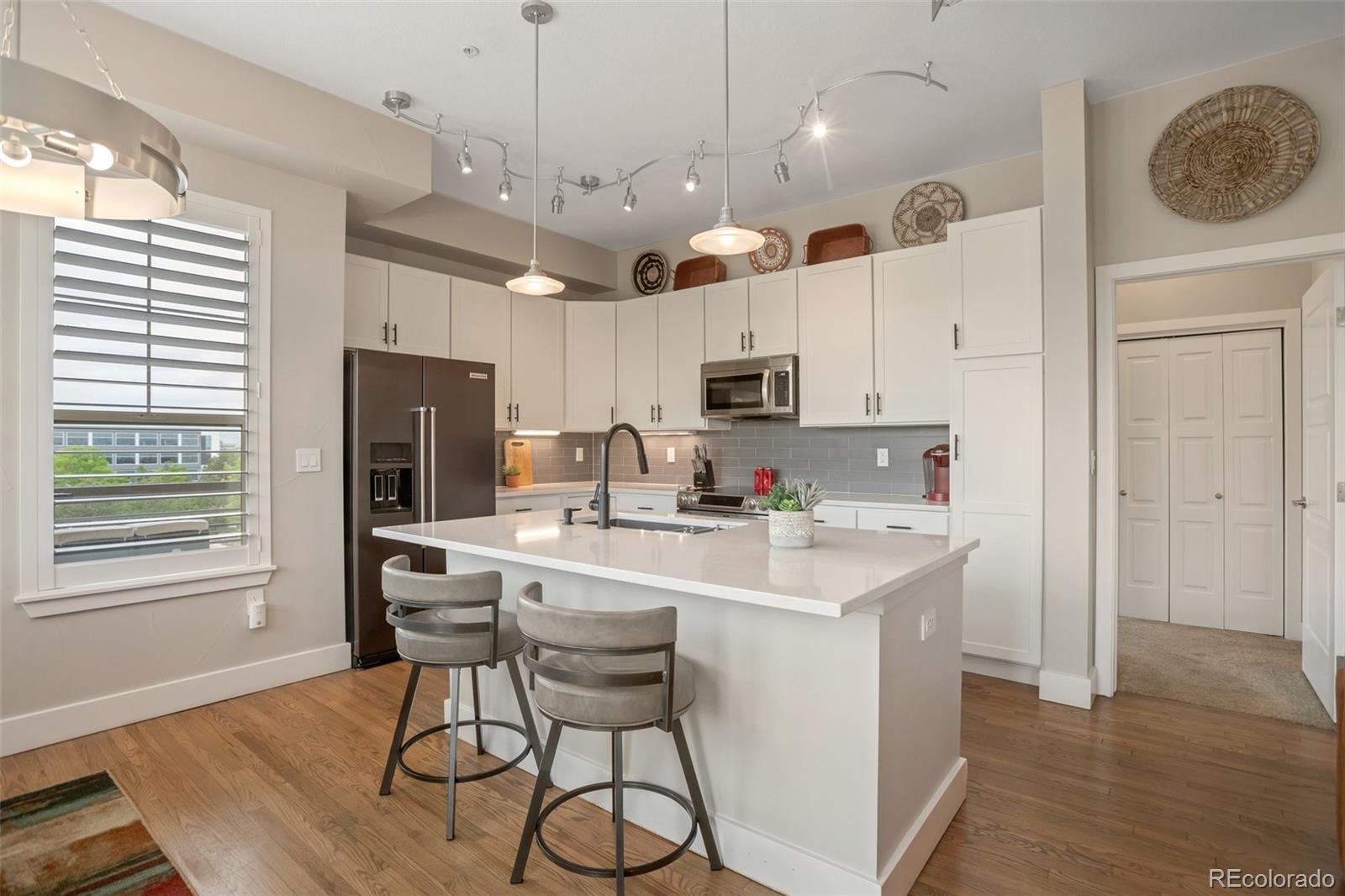 MLS Image #7 for 10111  inverness main street 301,englewood, Colorado