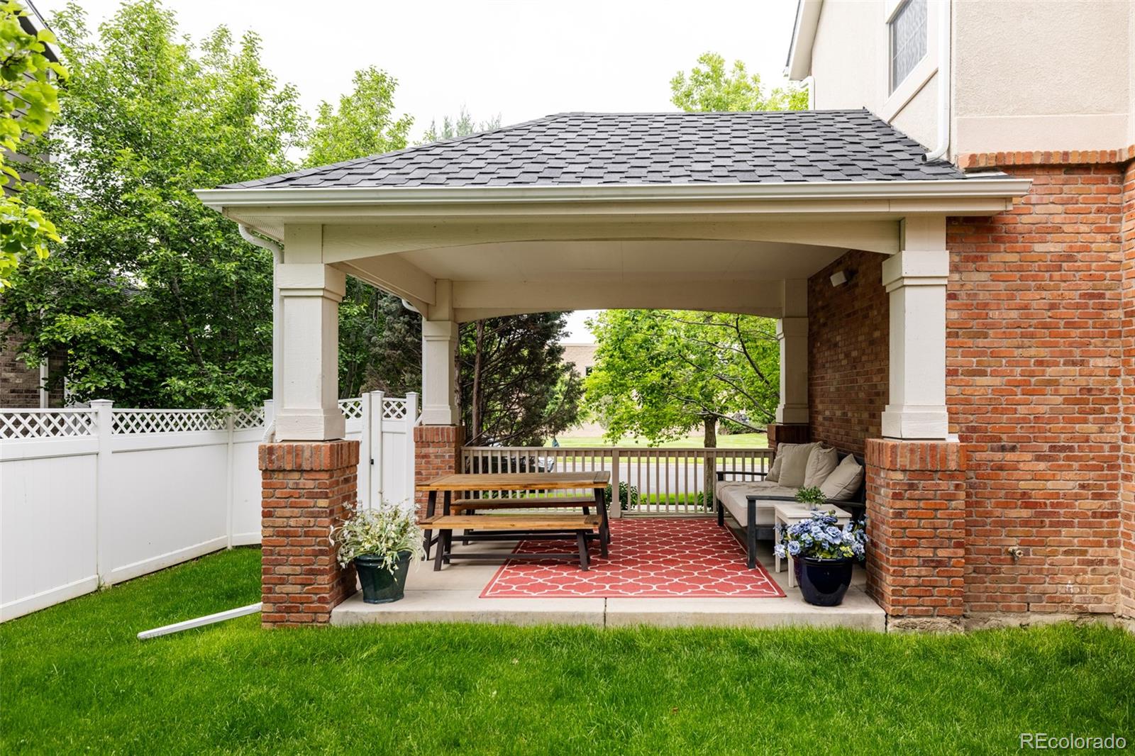 MLS Image #27 for 8122 e 6th place,denver, Colorado