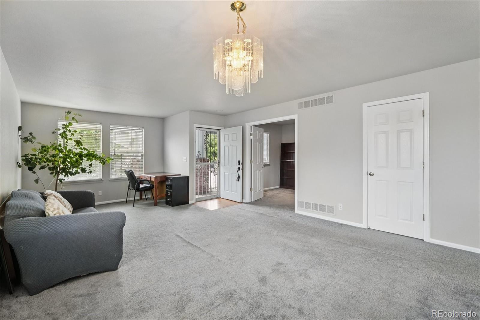 MLS Image #12 for 13802  jasmine street,thornton, Colorado