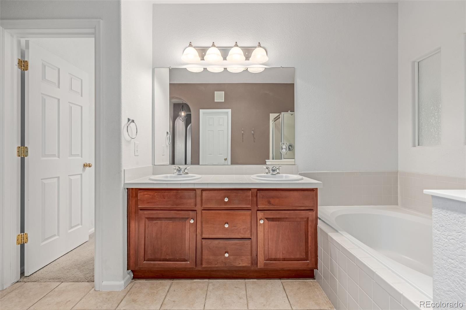 MLS Image #20 for 7777 e 23rd avenue,denver, Colorado