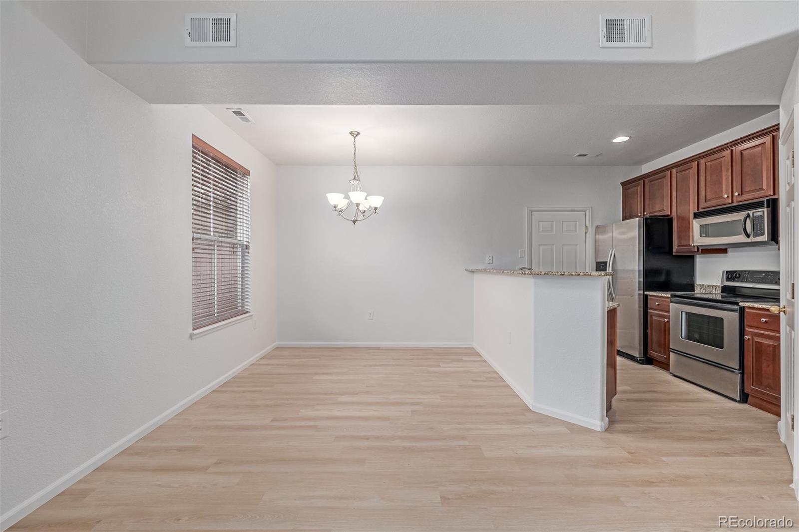 MLS Image #6 for 7777 e 23rd avenue,denver, Colorado