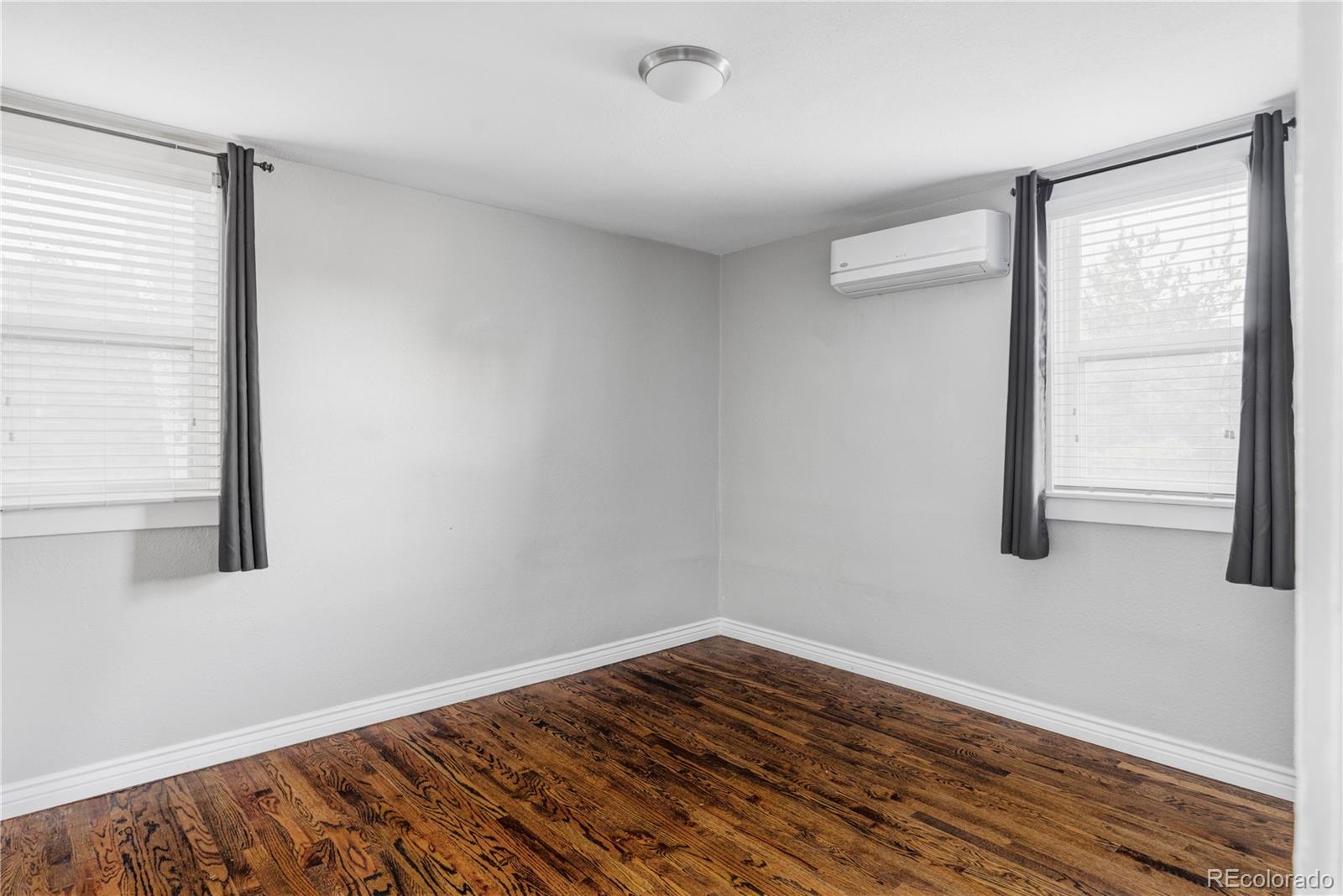 MLS Image #15 for 424 n clarkson street,denver, Colorado