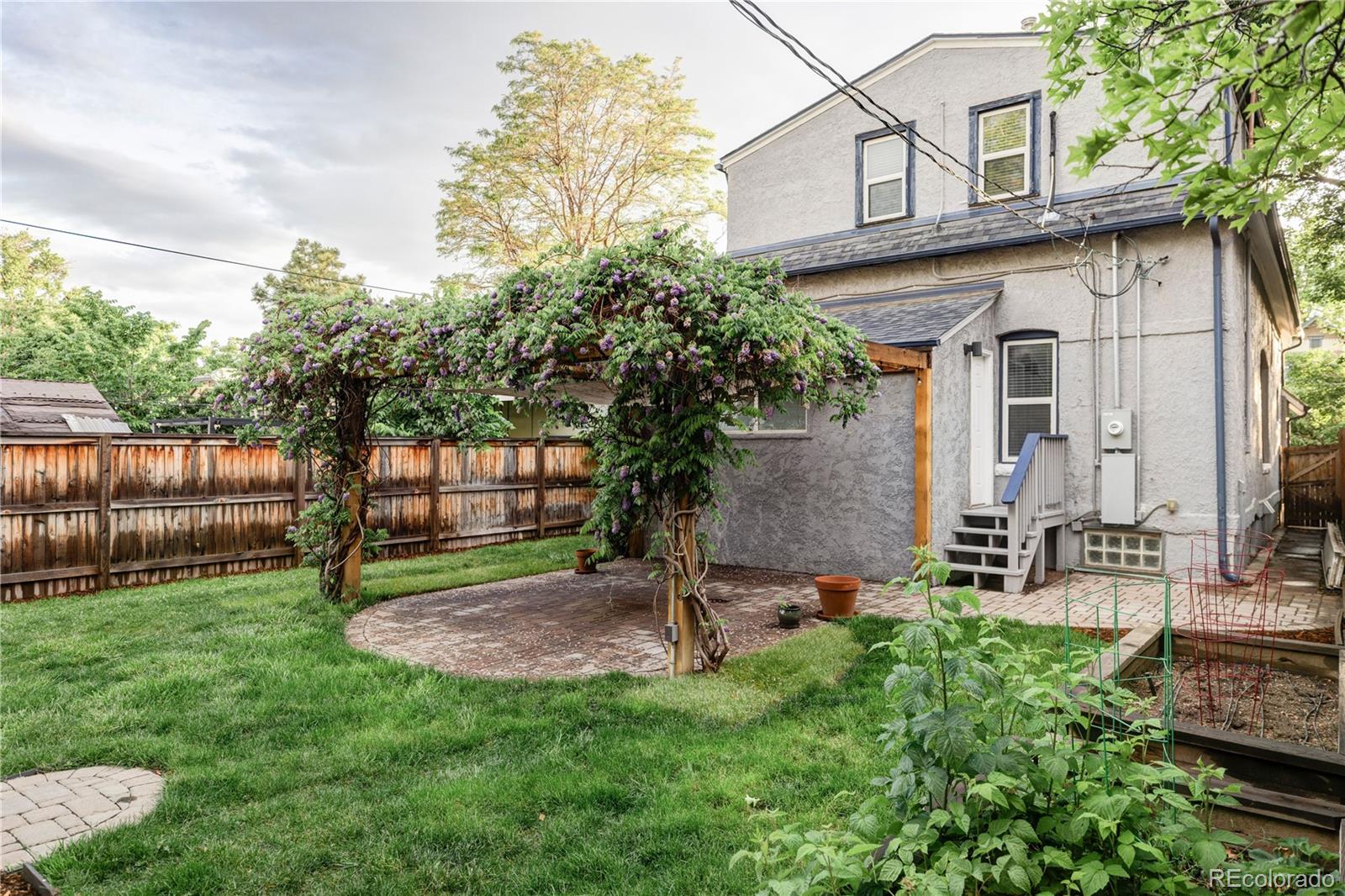 MLS Image #19 for 424 n clarkson street,denver, Colorado