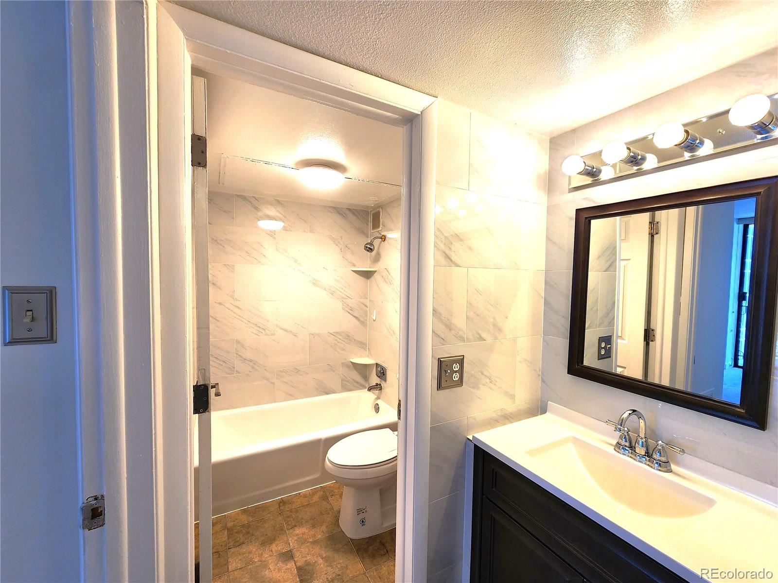 MLS Image #13 for 1020  15th street 25d,denver, Colorado