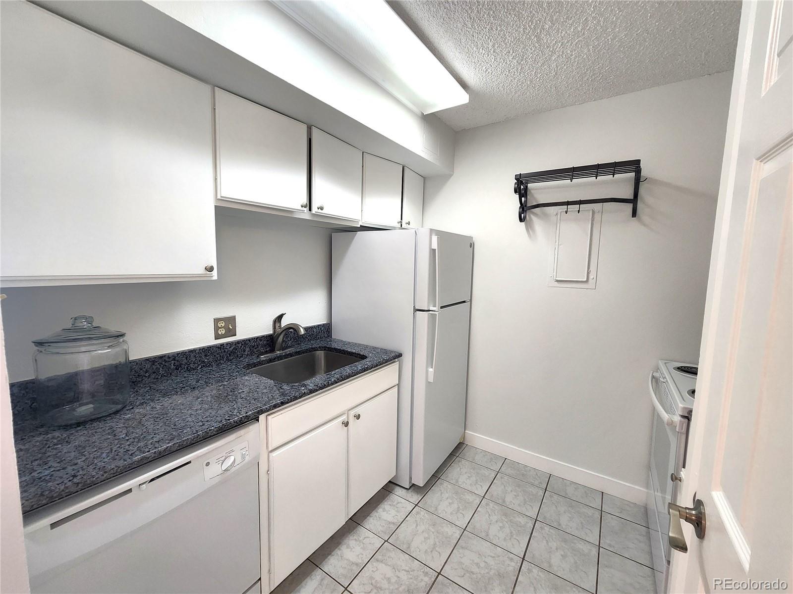 MLS Image #3 for 1020  15th street 25d,denver, Colorado