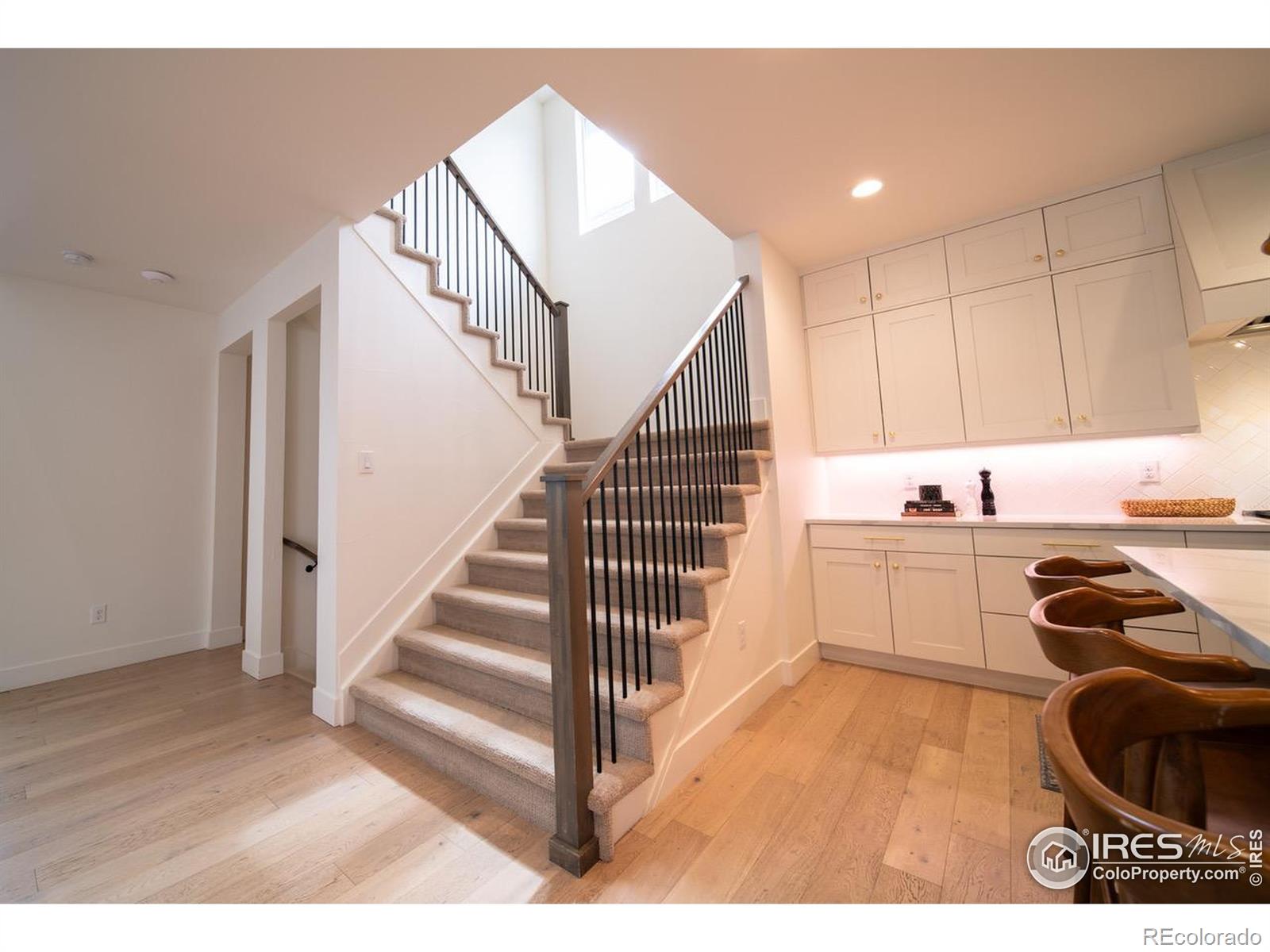 MLS Image #11 for 9415 e 58th drive,denver, Colorado
