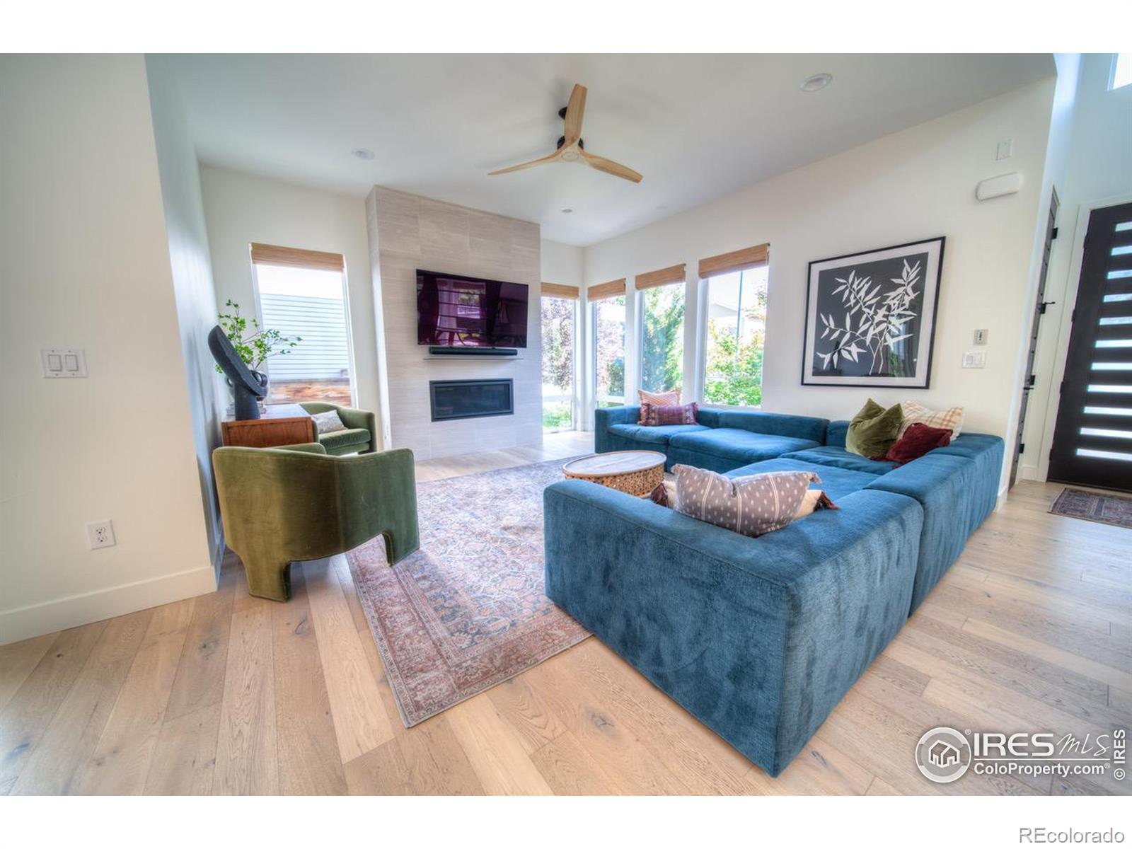 MLS Image #4 for 9415 e 58th drive,denver, Colorado
