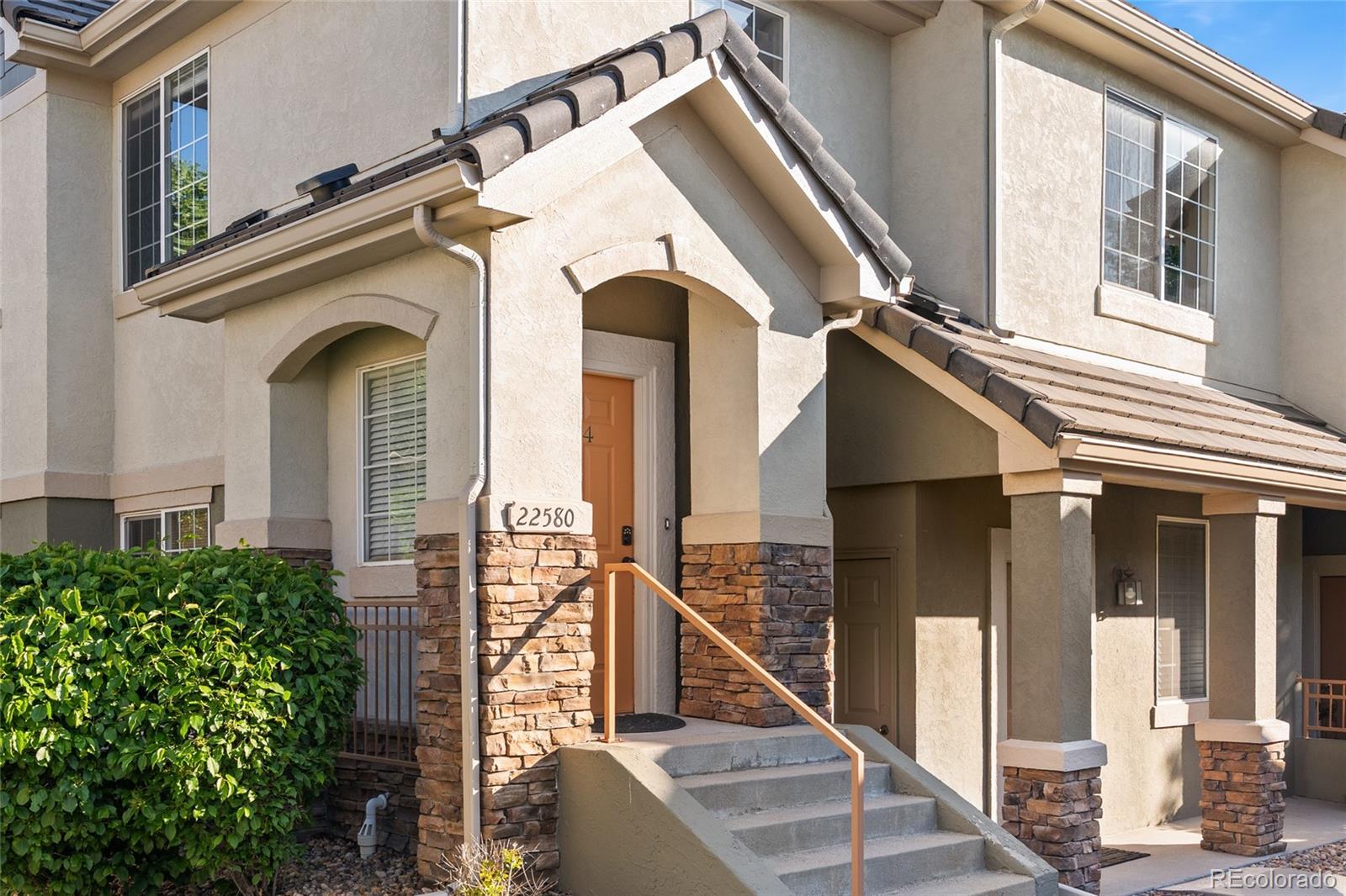 MLS Image #2 for 22580 e ontario drive,aurora, Colorado