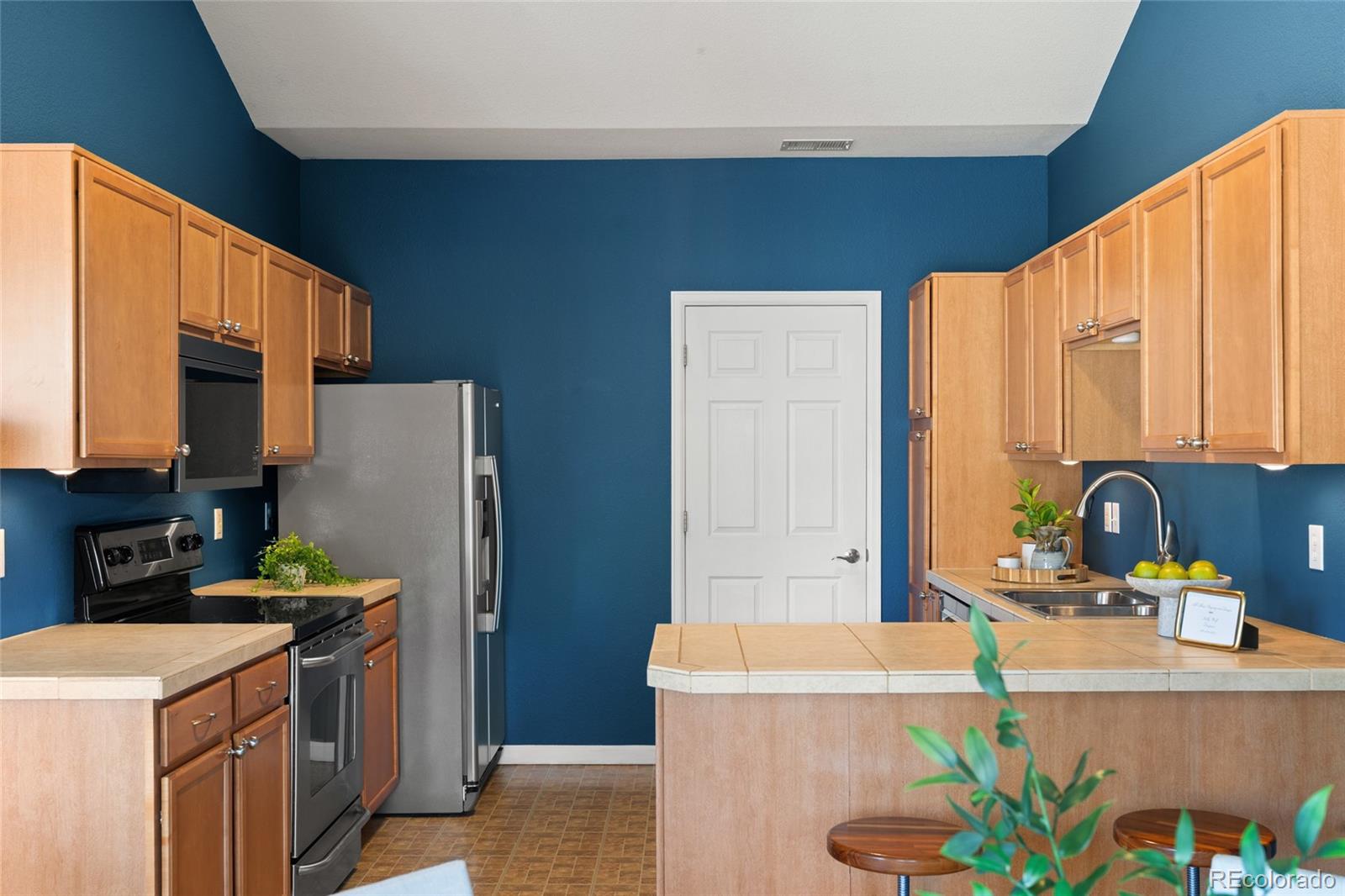 MLS Image #26 for 22580 e ontario drive,aurora, Colorado