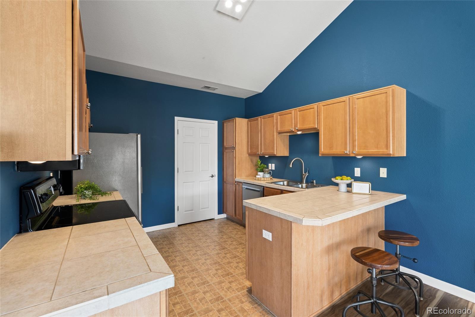 MLS Image #28 for 22580 e ontario drive,aurora, Colorado