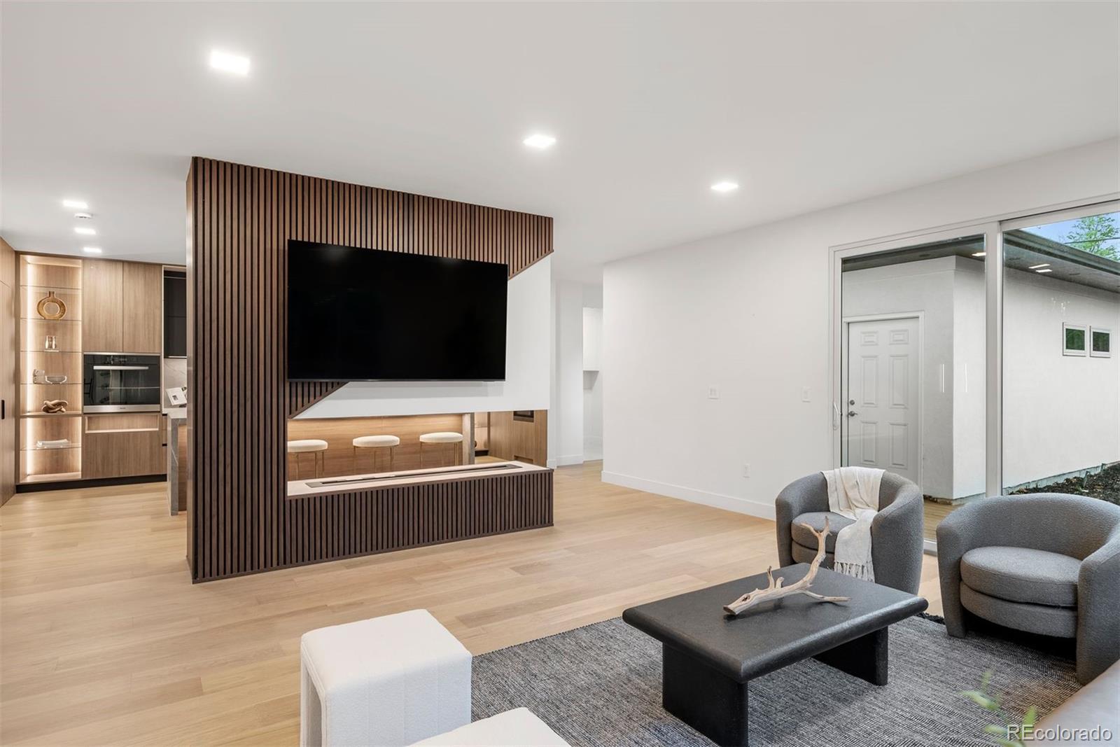 MLS Image #8 for 1518 s columbine street,denver, Colorado