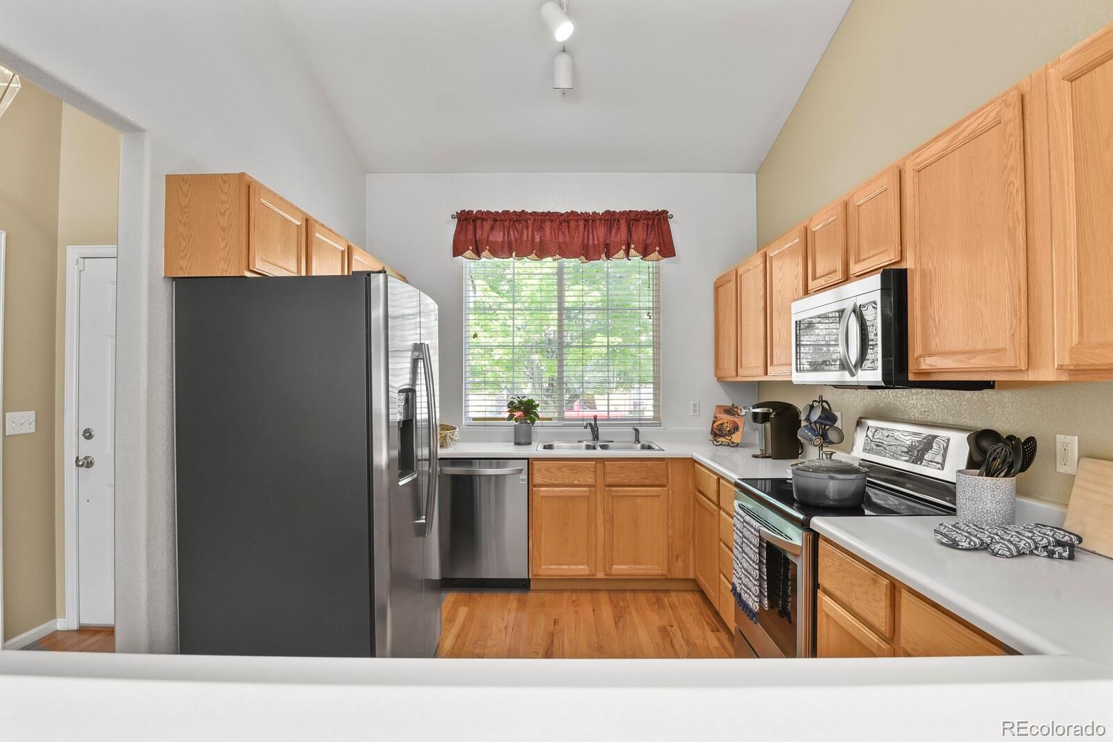 MLS Image #9 for 9860  burberry way,highlands ranch, Colorado