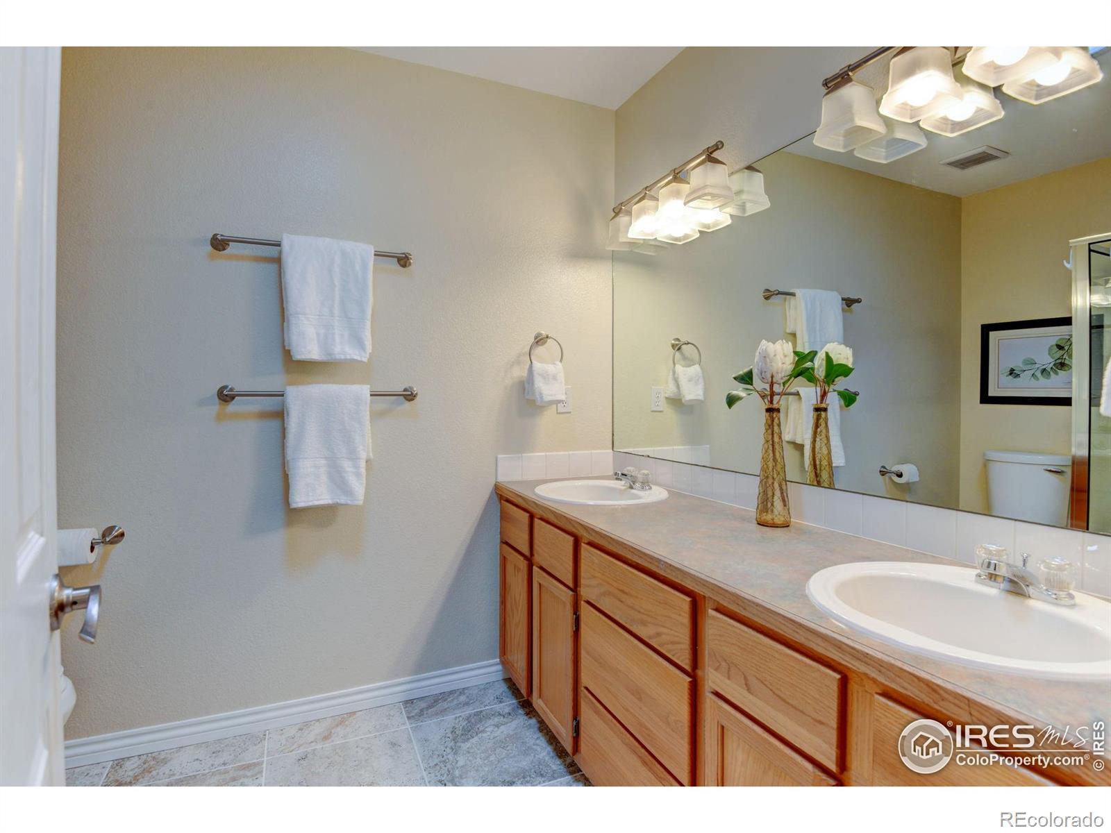 MLS Image #11 for 901  welch avenue,berthoud, Colorado
