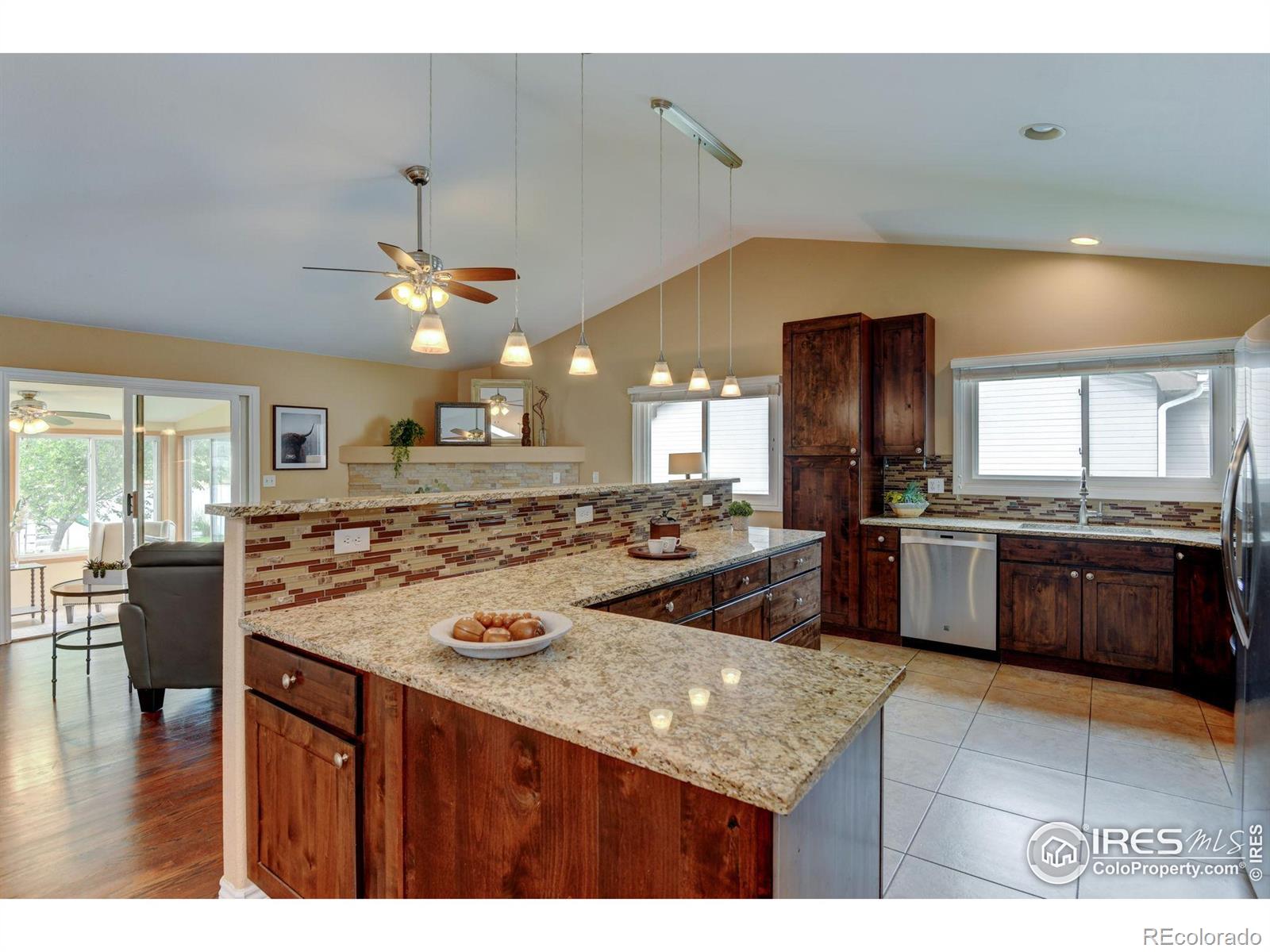 MLS Image #6 for 901  welch avenue,berthoud, Colorado