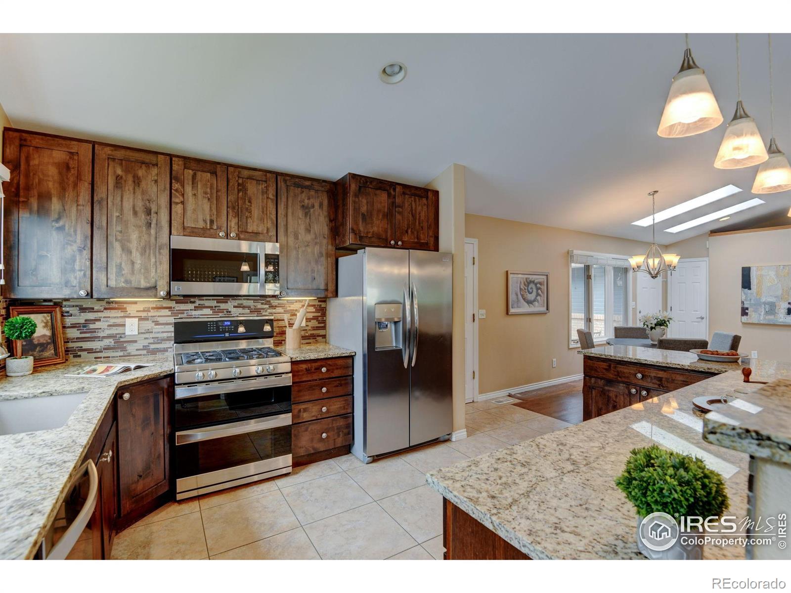 MLS Image #7 for 901  welch avenue,berthoud, Colorado