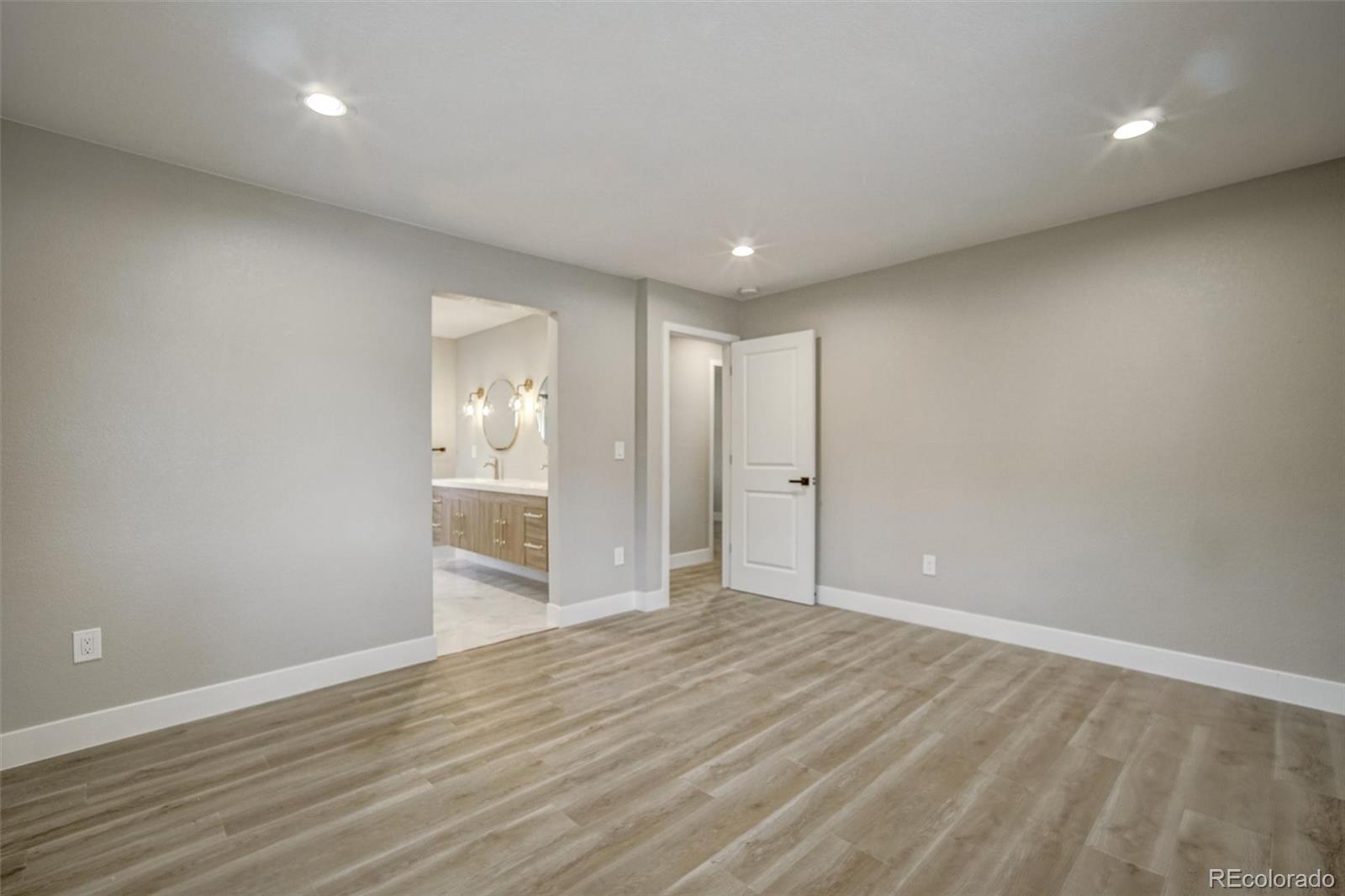 MLS Image #5 for 363  lima street,aurora, Colorado