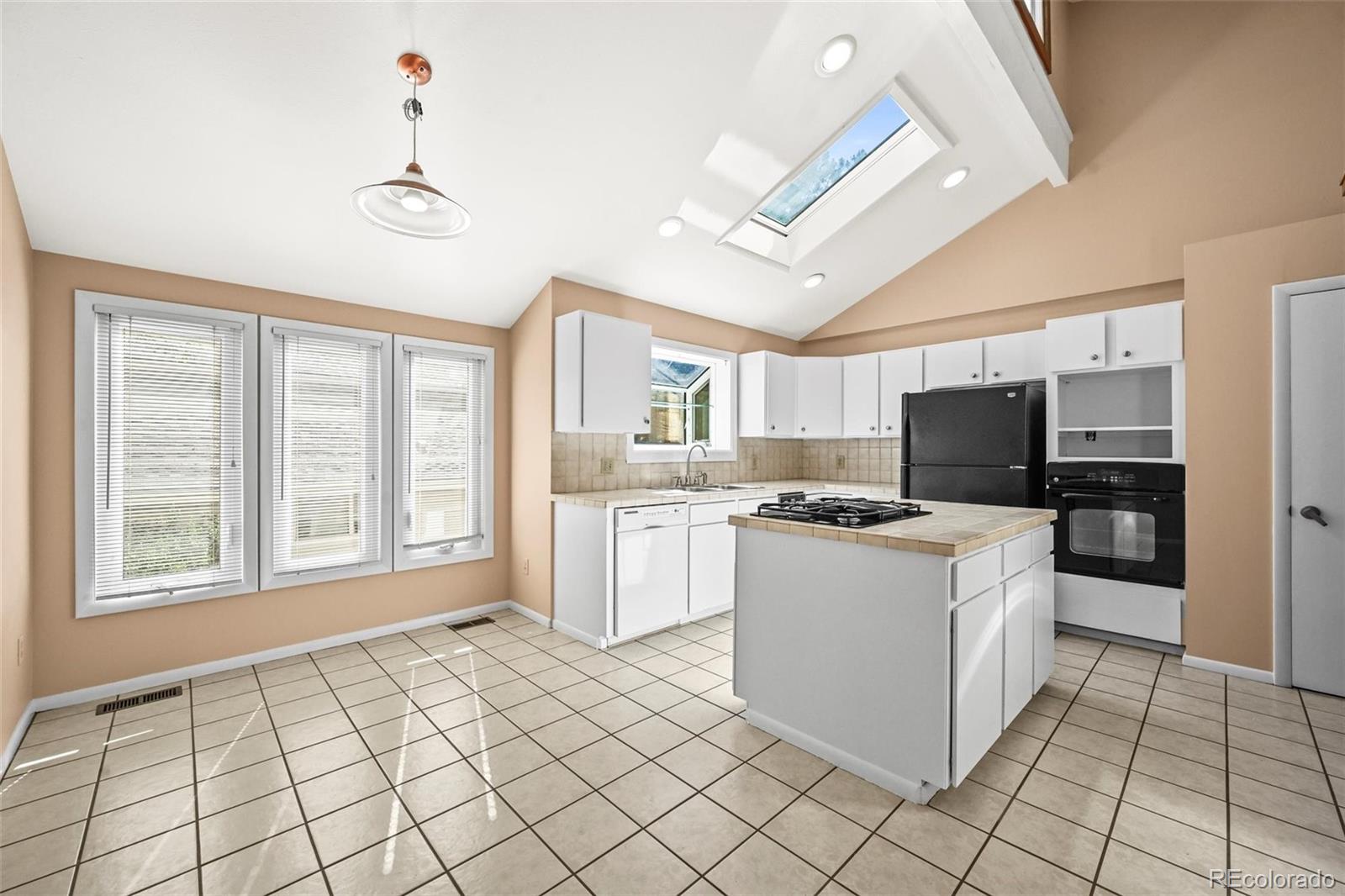 MLS Image #17 for 9465 w 77th drive,arvada, Colorado