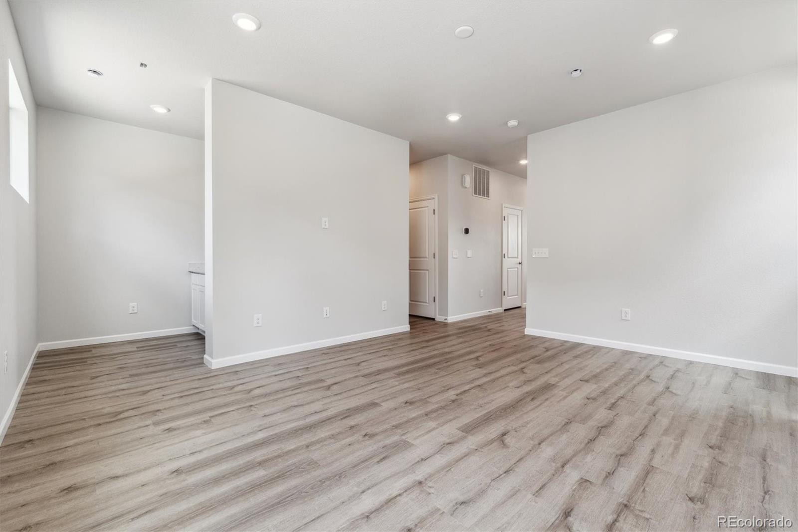 MLS Image #3 for 457  interlocken boulevard 106,broomfield, Colorado